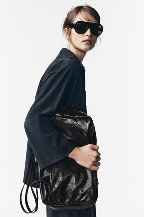 Hemd mit Wildledertasche