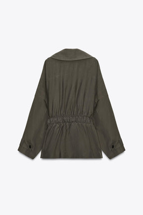 fließende Jacke mit Gürtel