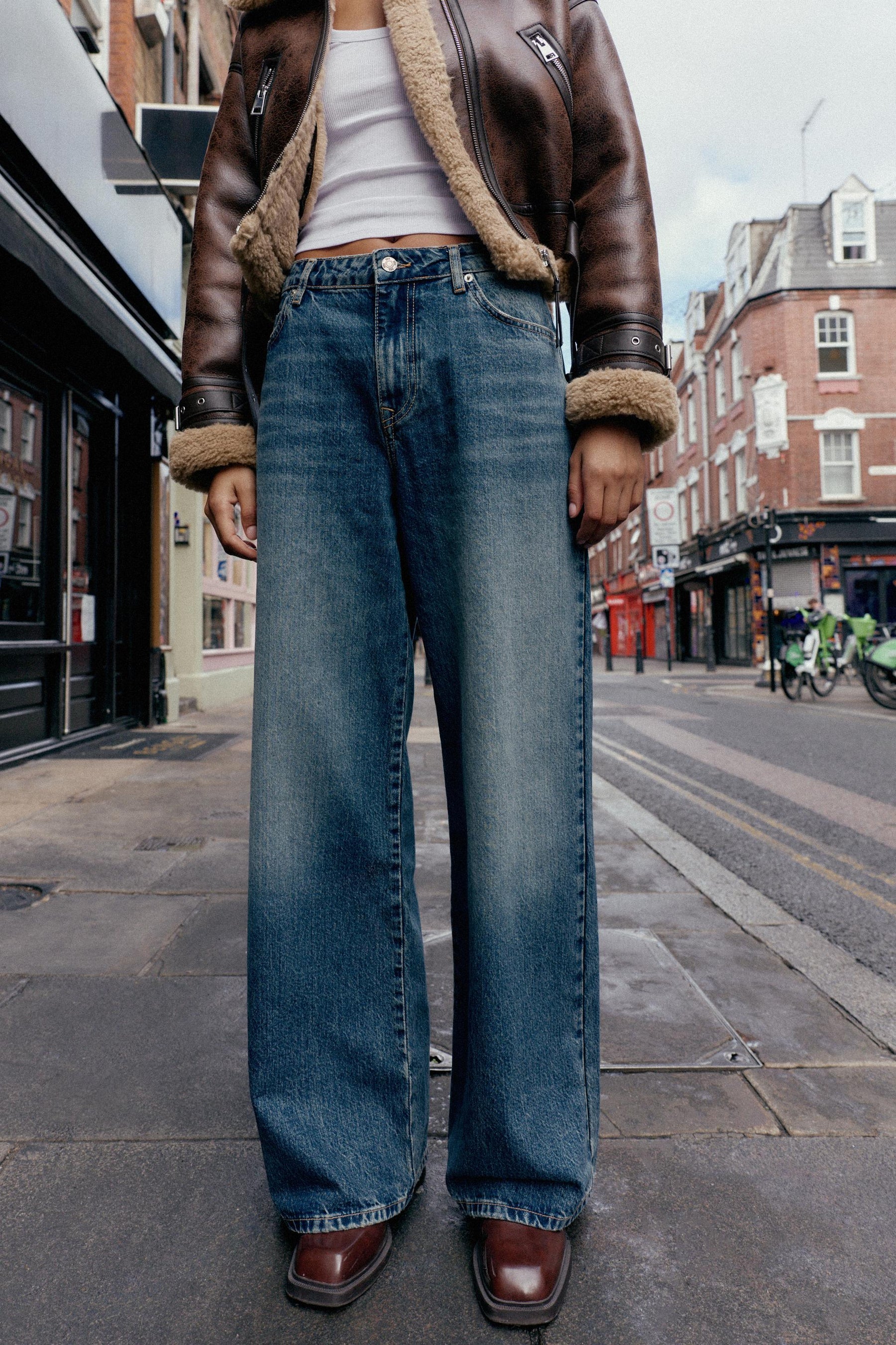 Weit geschnittene High-Waist-Jeans