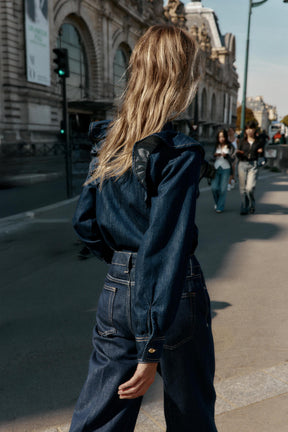 Jeanshemd mit Rüschen