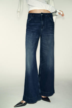 Weit geschnittene High-Waist-Jeans