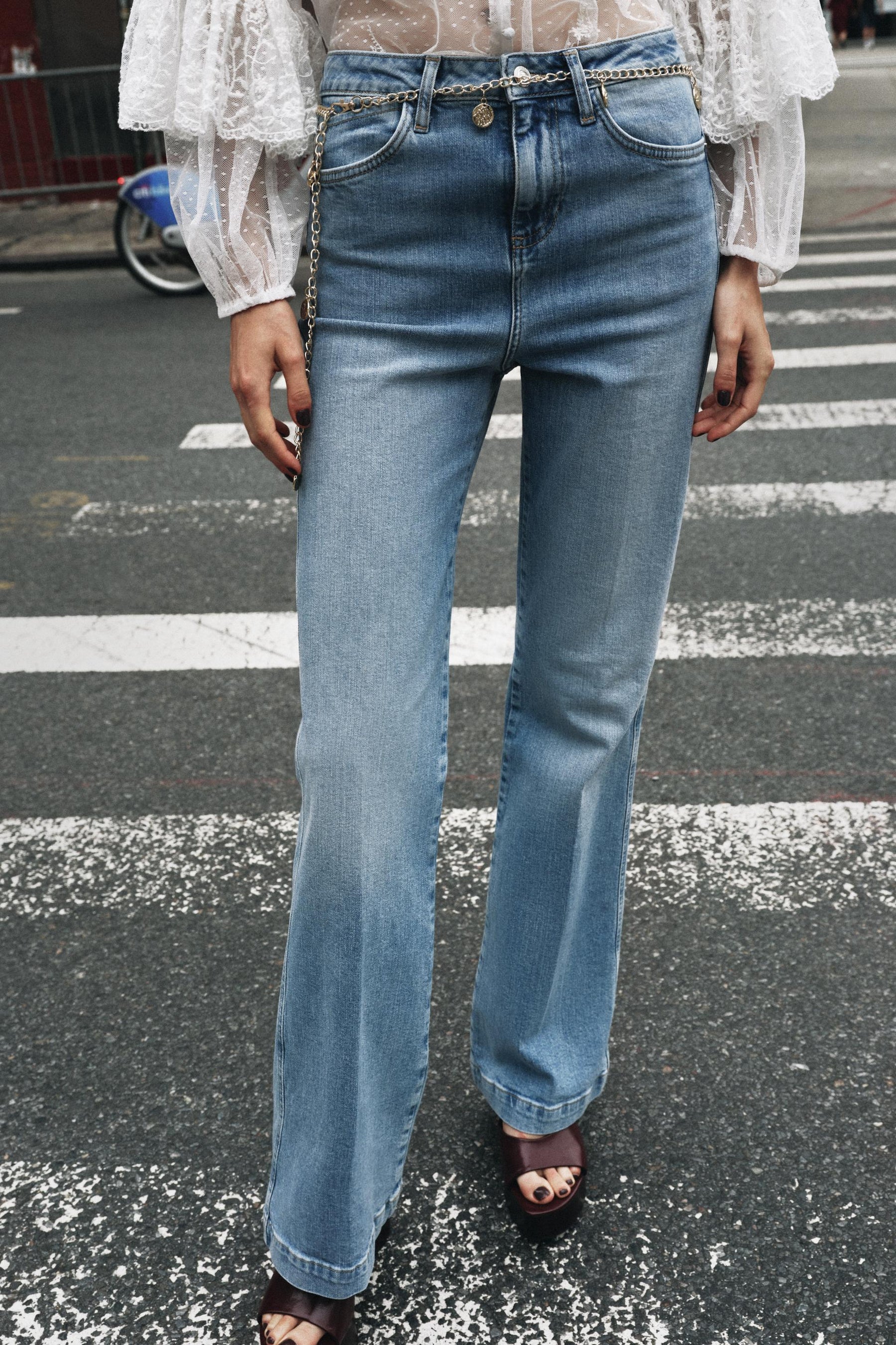 Bootcut-Jeans mit hohem Bund