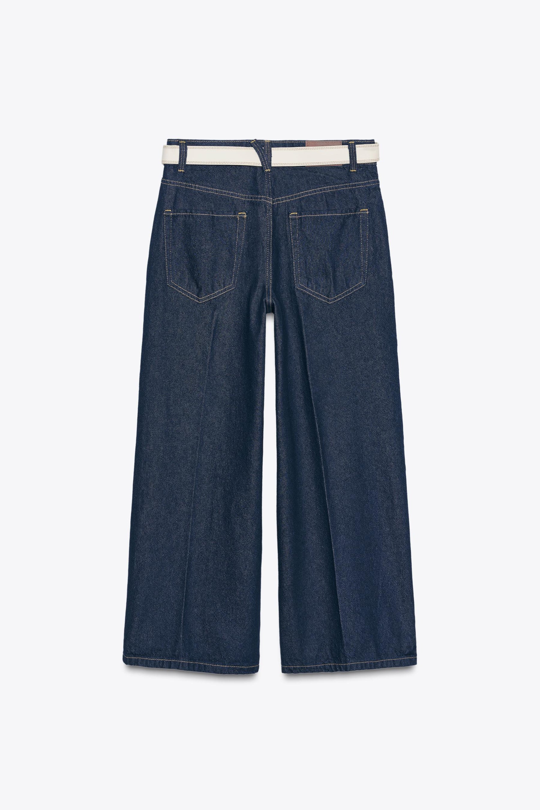 Jeans mit Bügelfalte