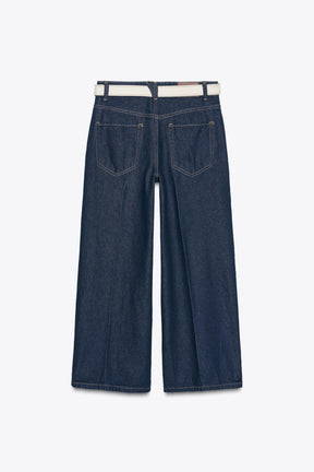 Jeans mit Bügelfalte