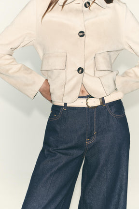 Jeans mit Bügelfalte