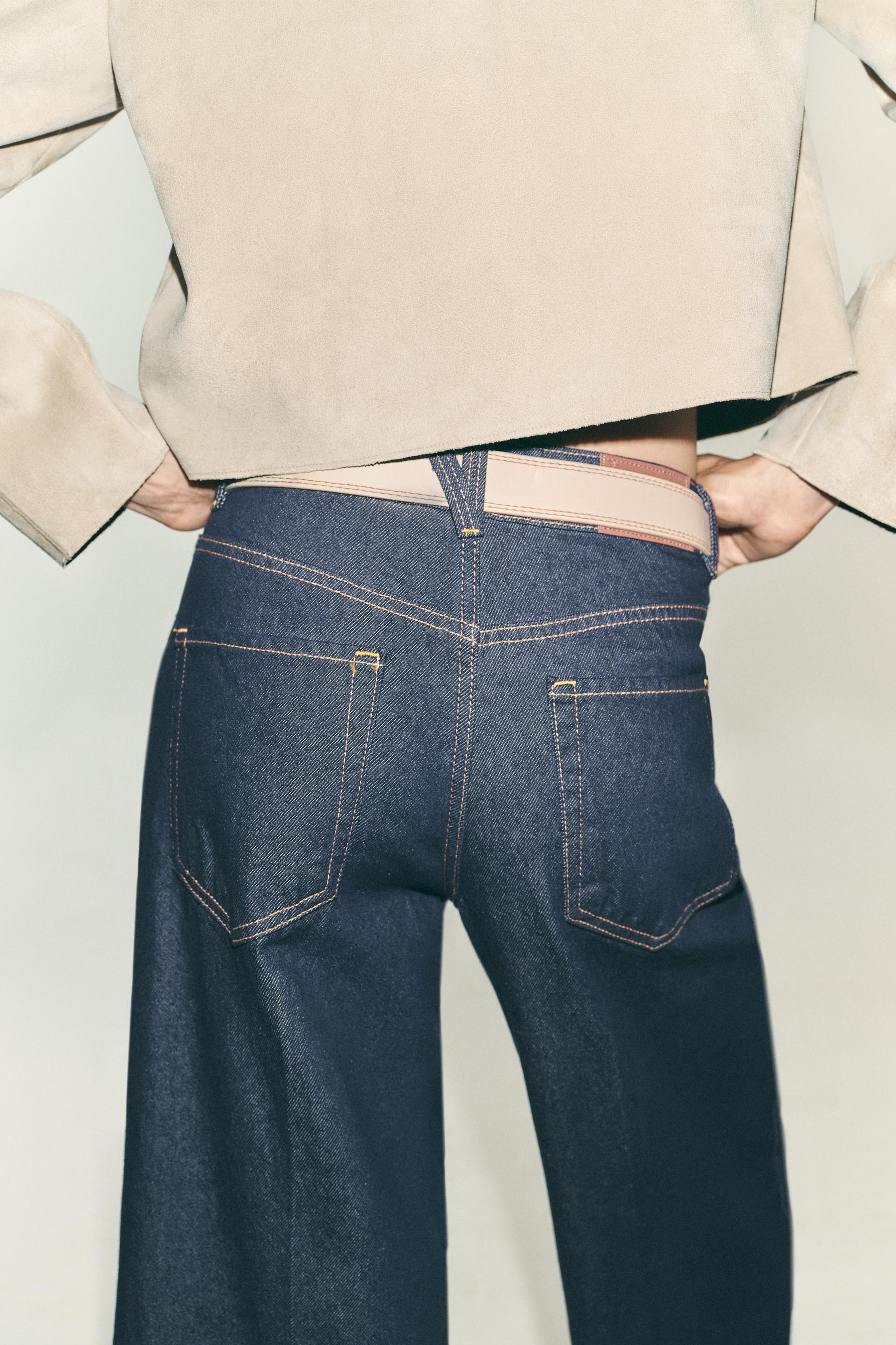 Jeans mit Bügelfalte