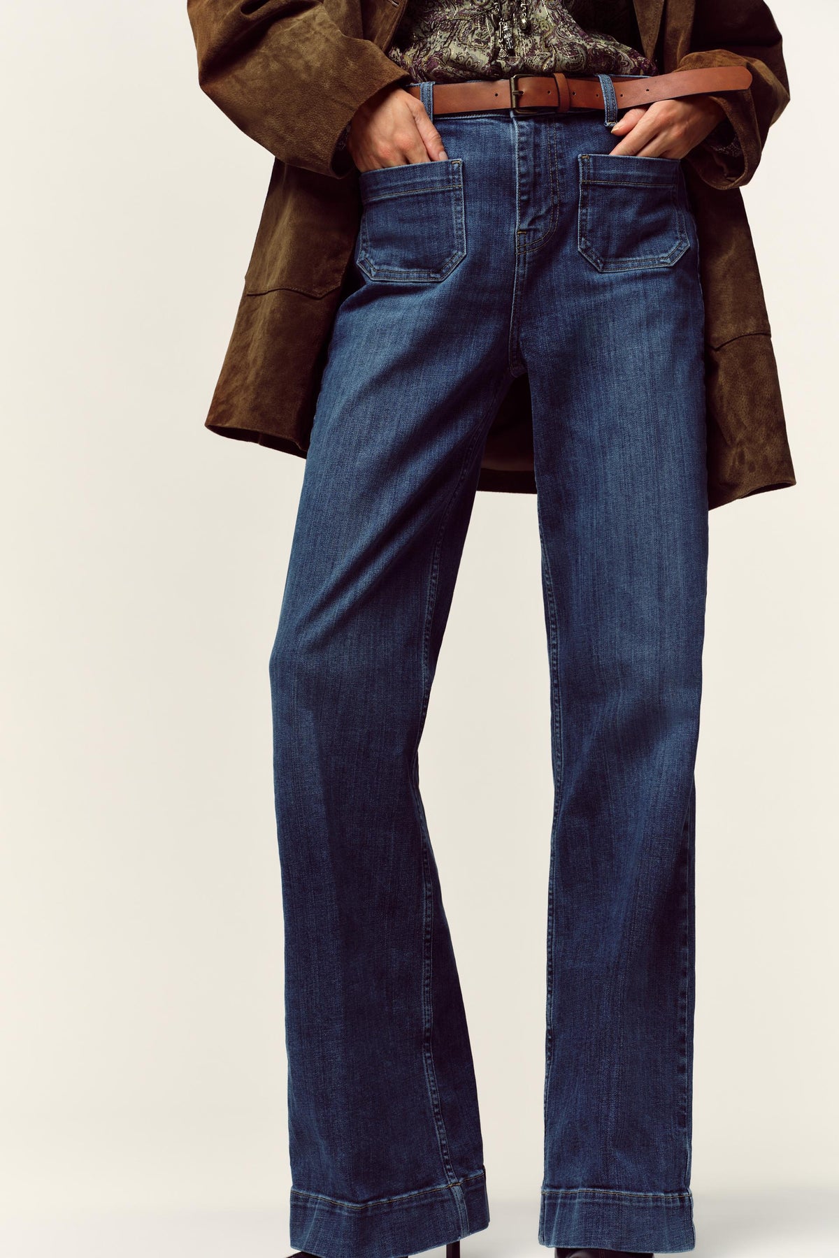 Schlagjeans mit hohem Bund