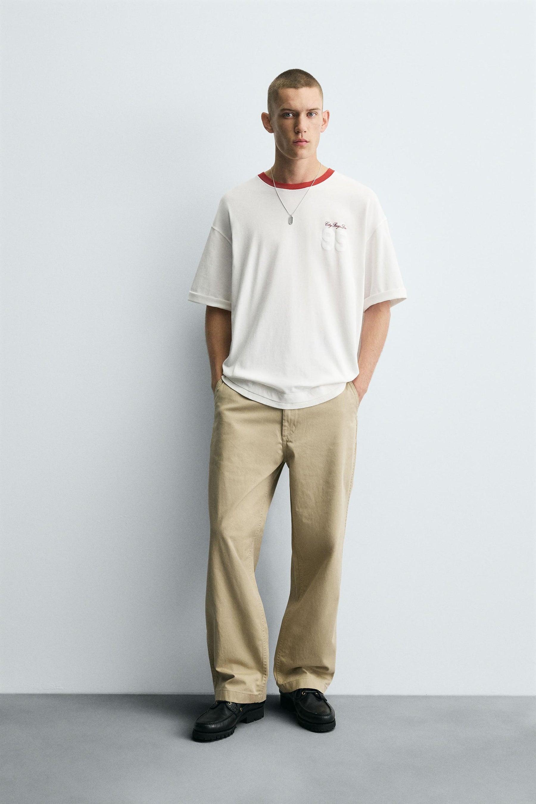CONTRAST COLLAR T-SHIRT - Image 1