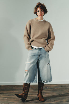 ÜBERGRÖSSERTER STRICKPULLOVER