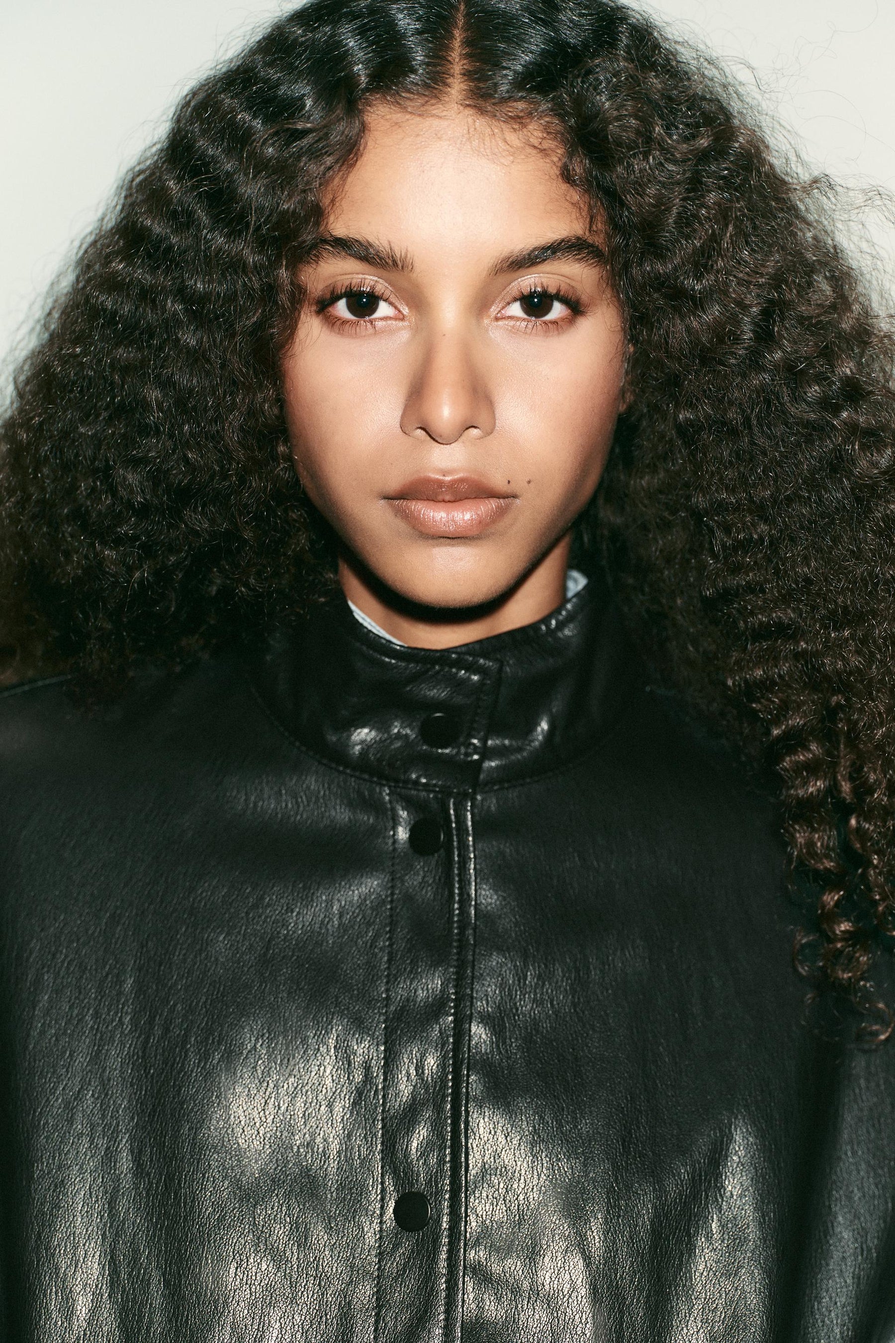 Bomberjacke aus Kunstleder