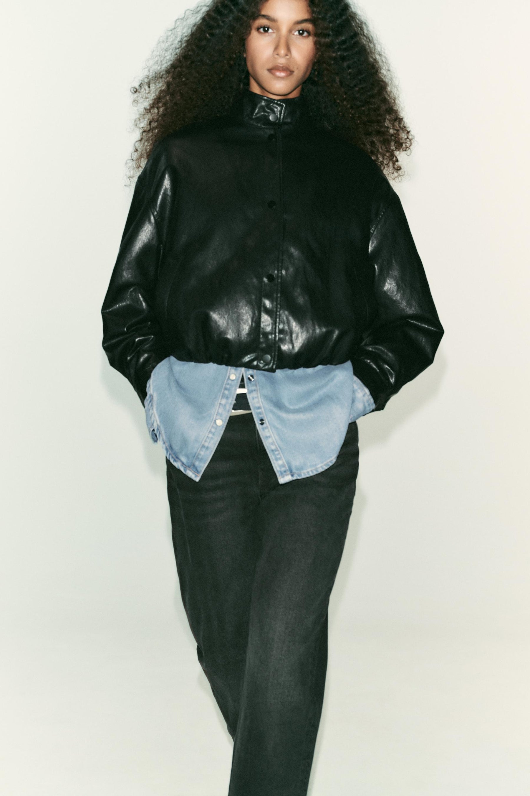 Bomberjacke aus Kunstleder