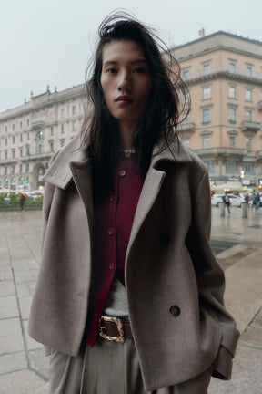 Jacke mit hohem Kragen