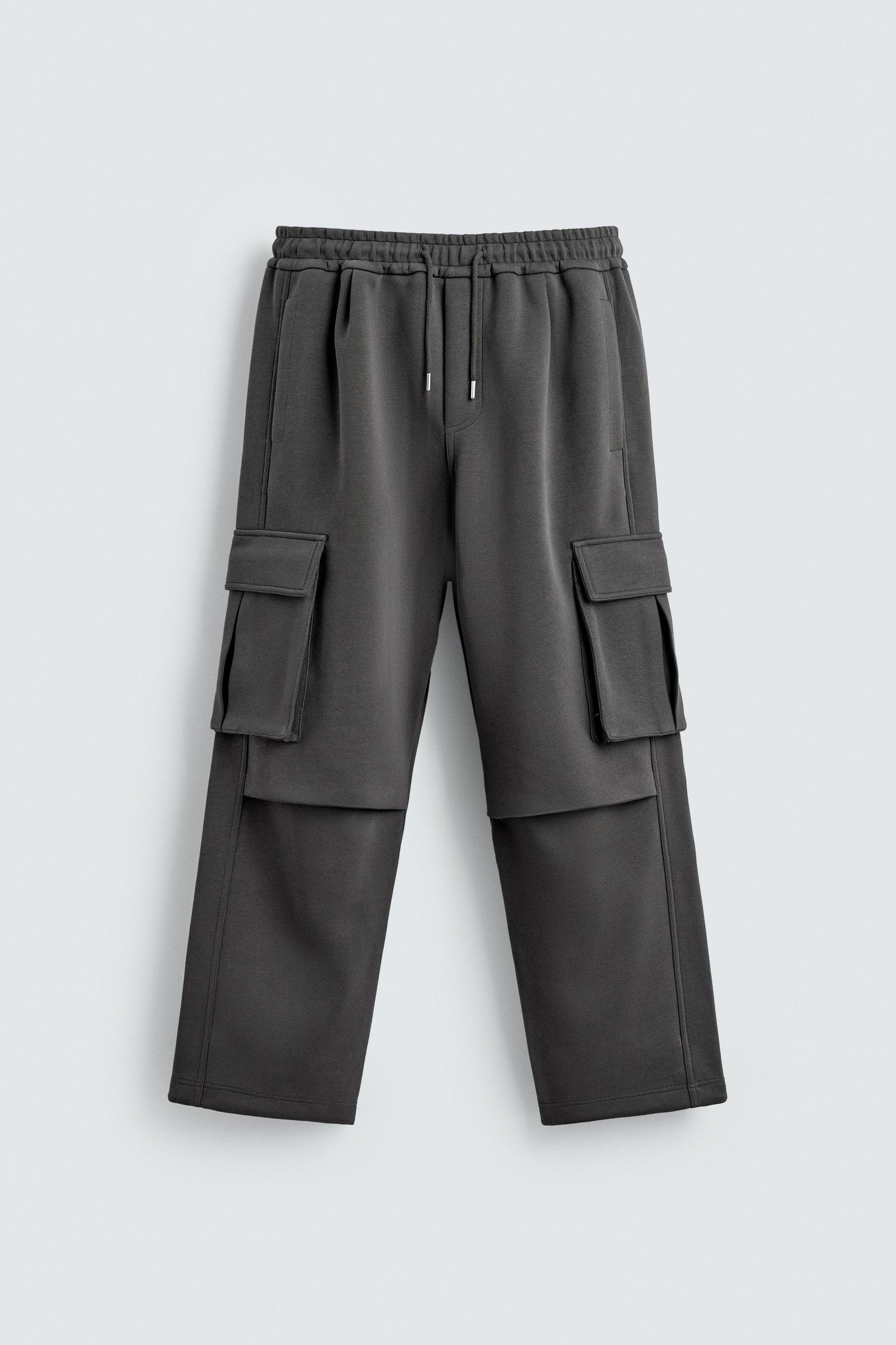 NEOPRENE-EFFECT PLEATED CARGO TROUSERS - Image 5