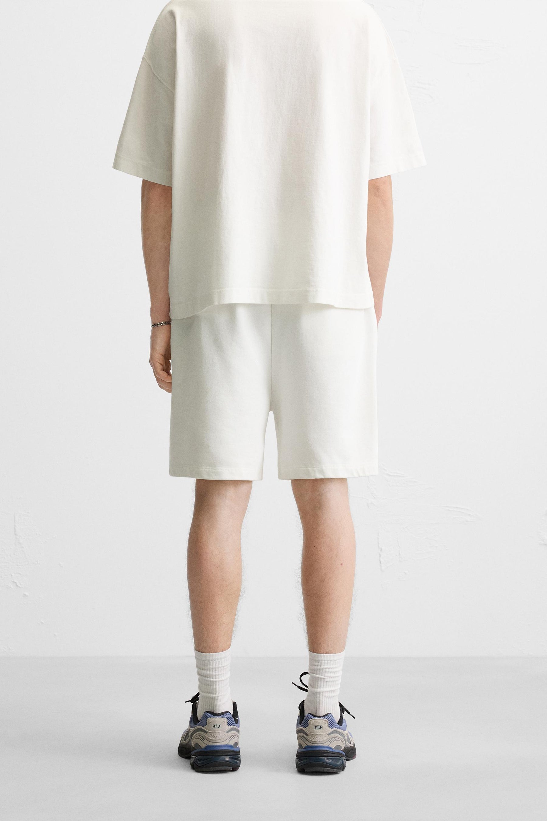 WASHED JOGGER BERMUDA SHORTS - Image 3