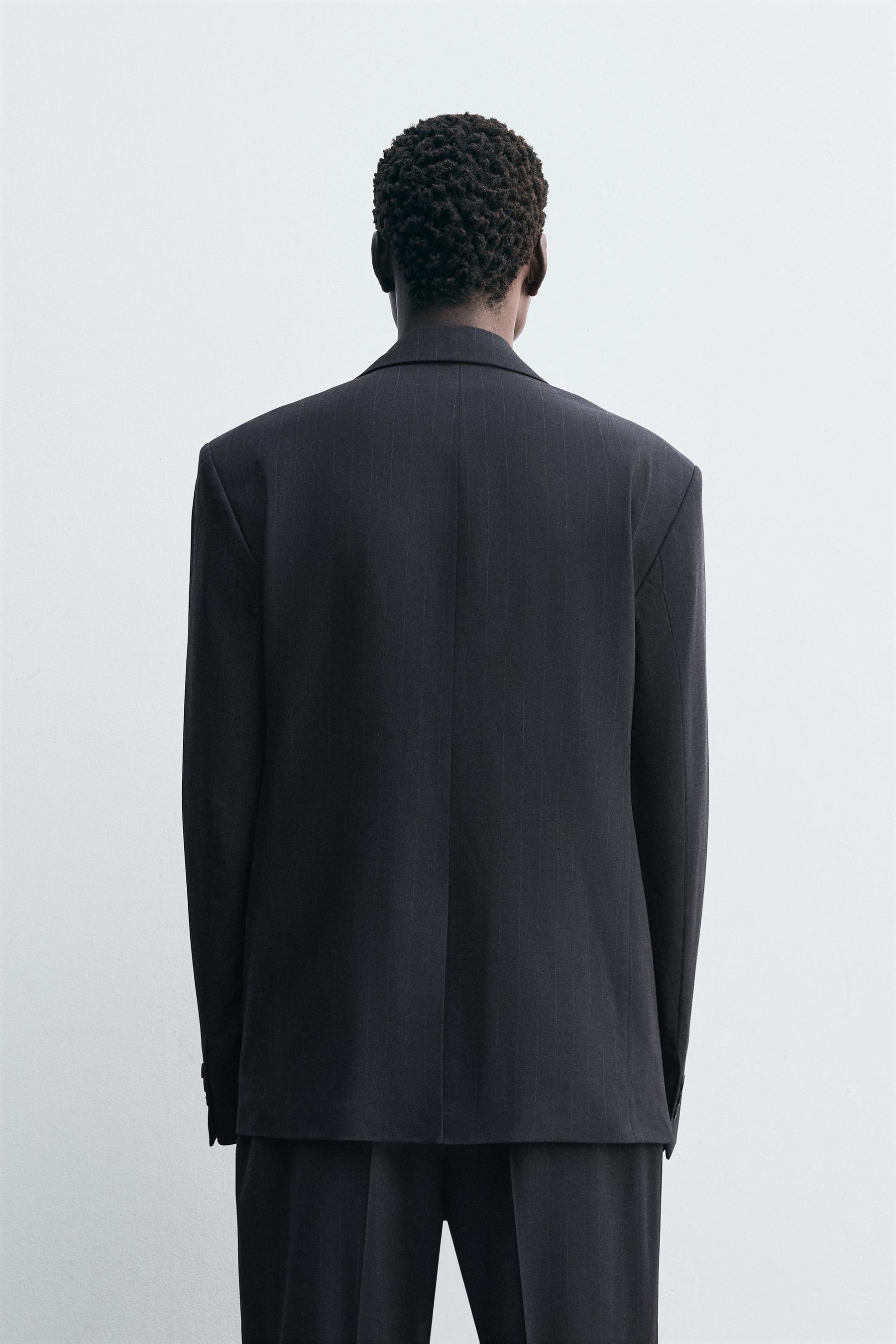 DOUBLE-BREASTED PINSTRIPE SUIT BLAZER - Image 3