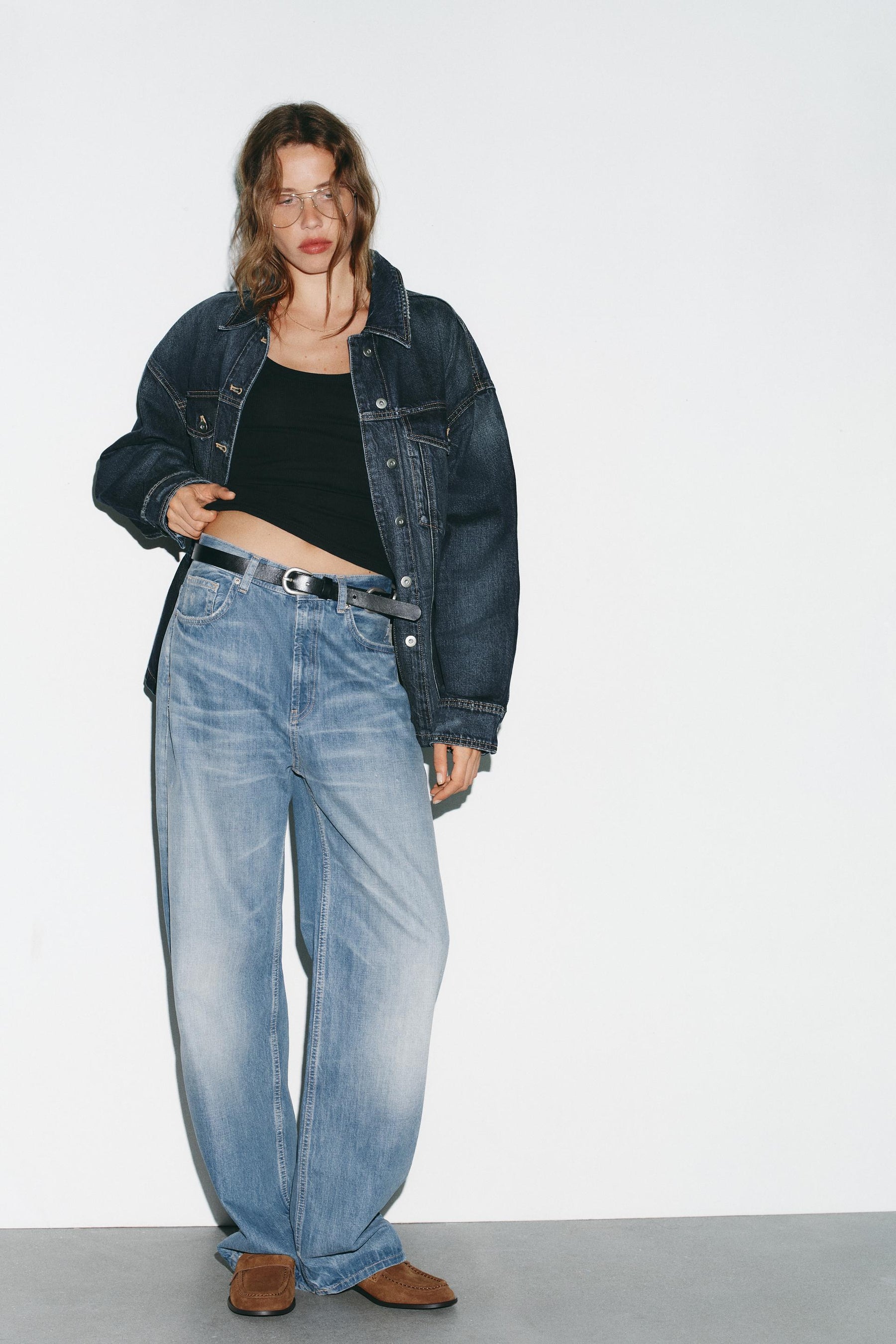 Gerade geschnittene, weite High-Waist-Jeans