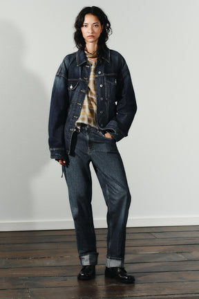 Gerade gefaltete Jeans