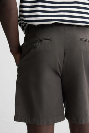 PLEATED REGULAR FIT BERMUDA SHORTS - Image 6