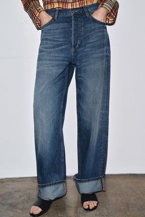 Baggy Low-Rise Jeans