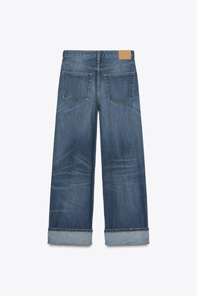 Baggy Low-Rise Jeans