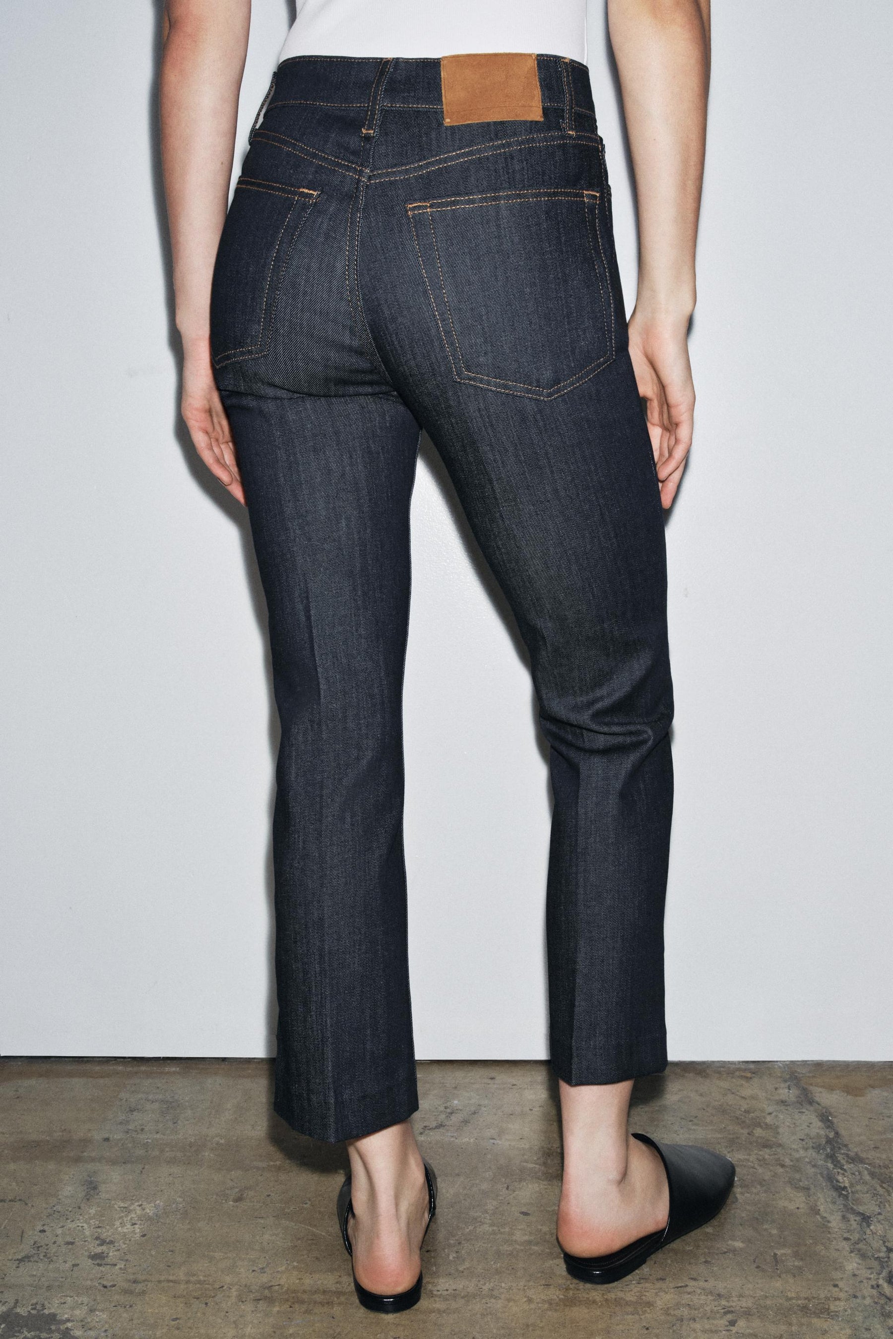 Bootcut-Jeans mit mittelhohem Bund