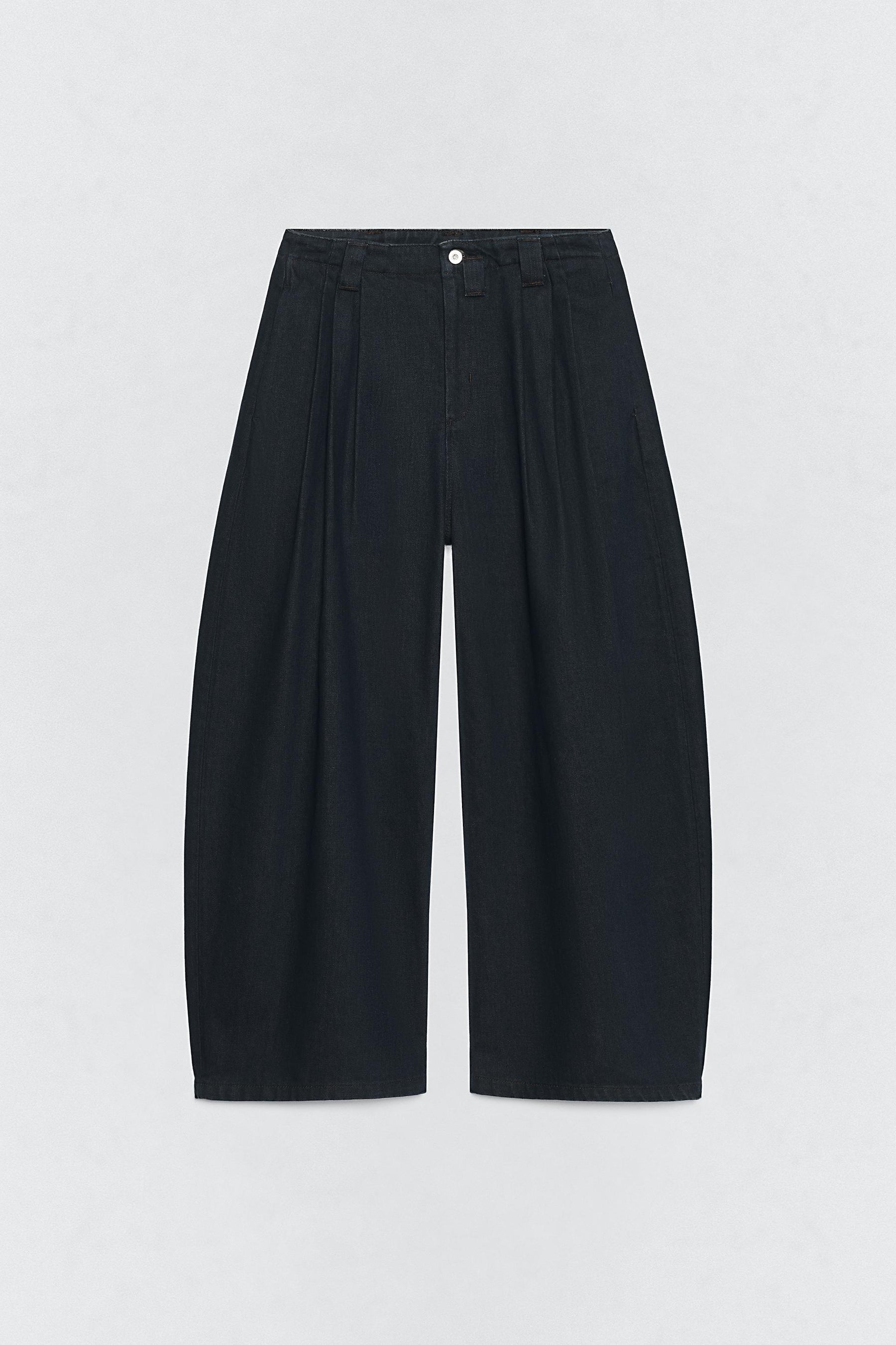 Weite Jeans mit Abnähern