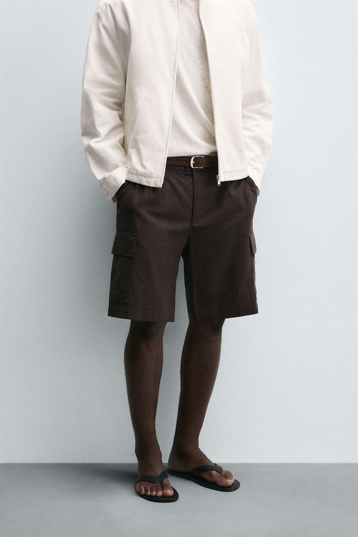 LYOCELL-COTTON CARGO BERMUDA SHORTS - Image 2