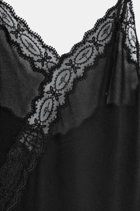 Asymmetrisches Trägerkleid