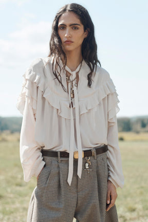 Rüschenbluse mit Schleife (limitierte Auflage)