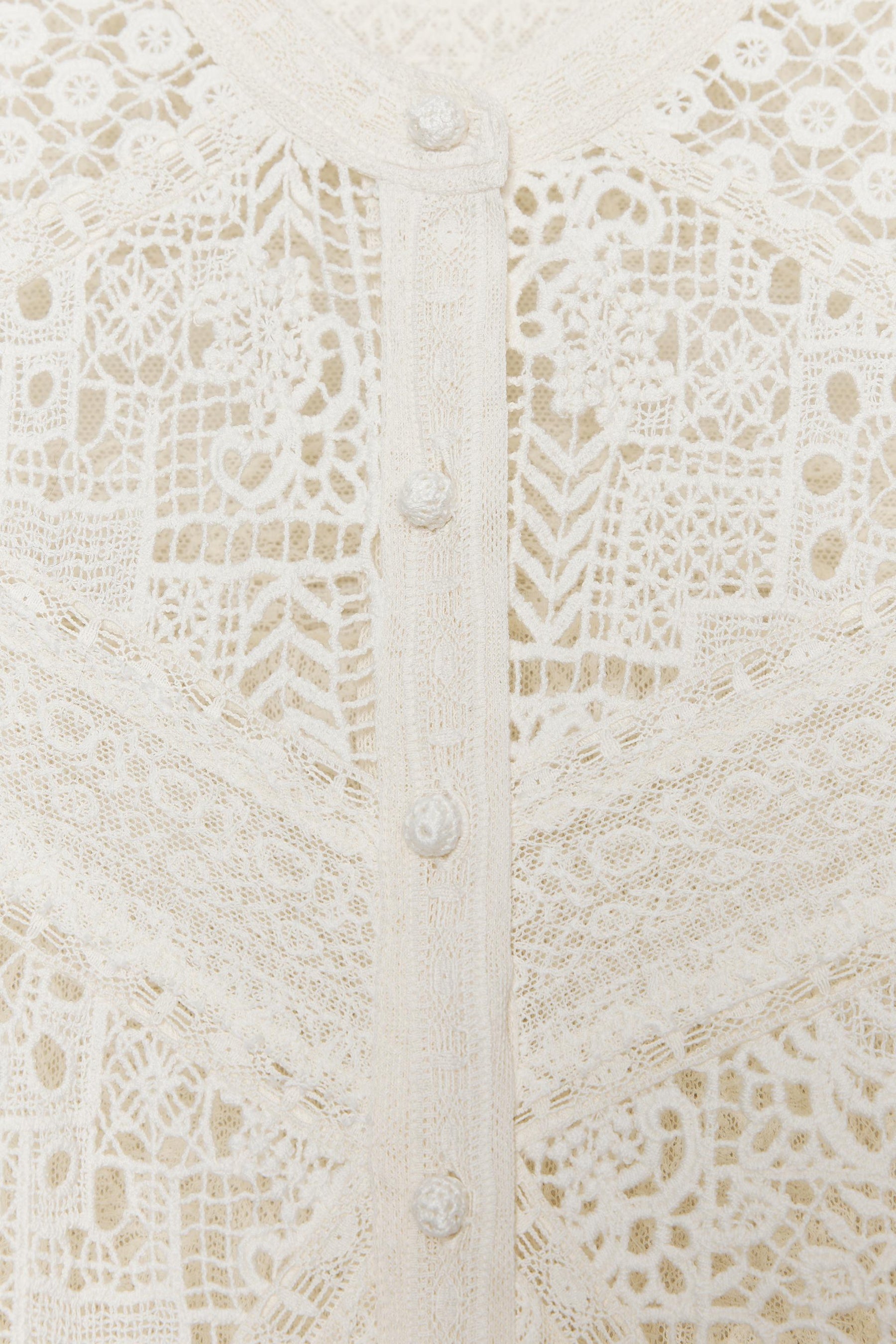 Bluse aus bestickter Spitze