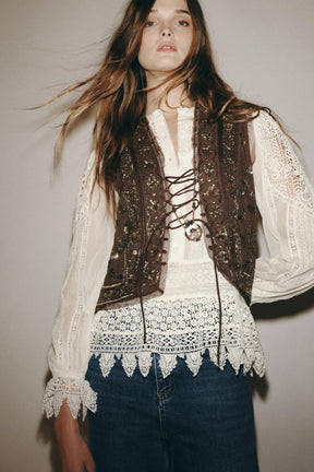 Bluse aus bestickter Spitze