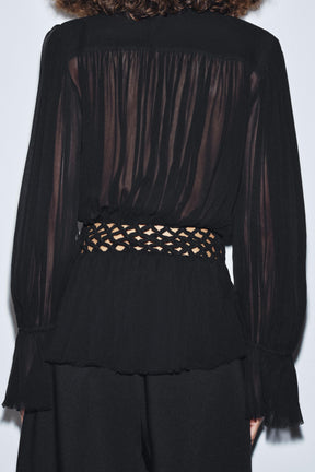 Makramee-Bluse mit V-Ausschnitt