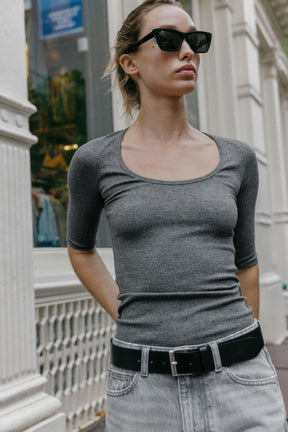 Geripptes Raglan-T-Shirt