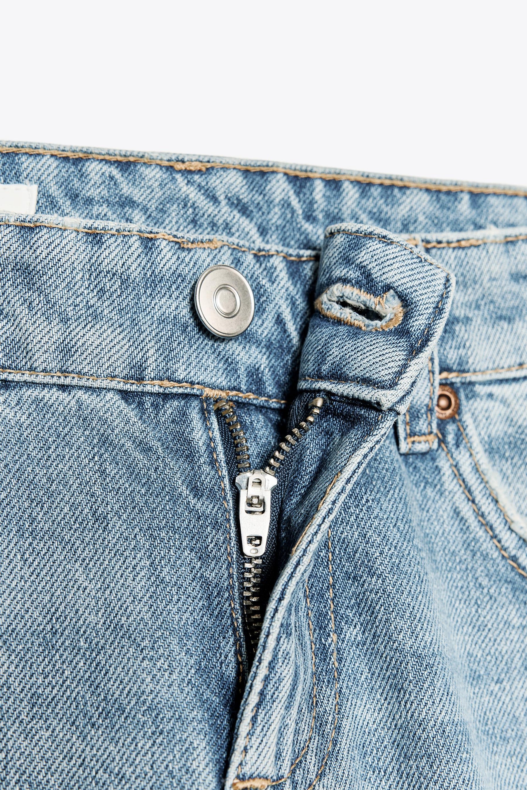 Weit geschnittene, tief sitzende Jeans