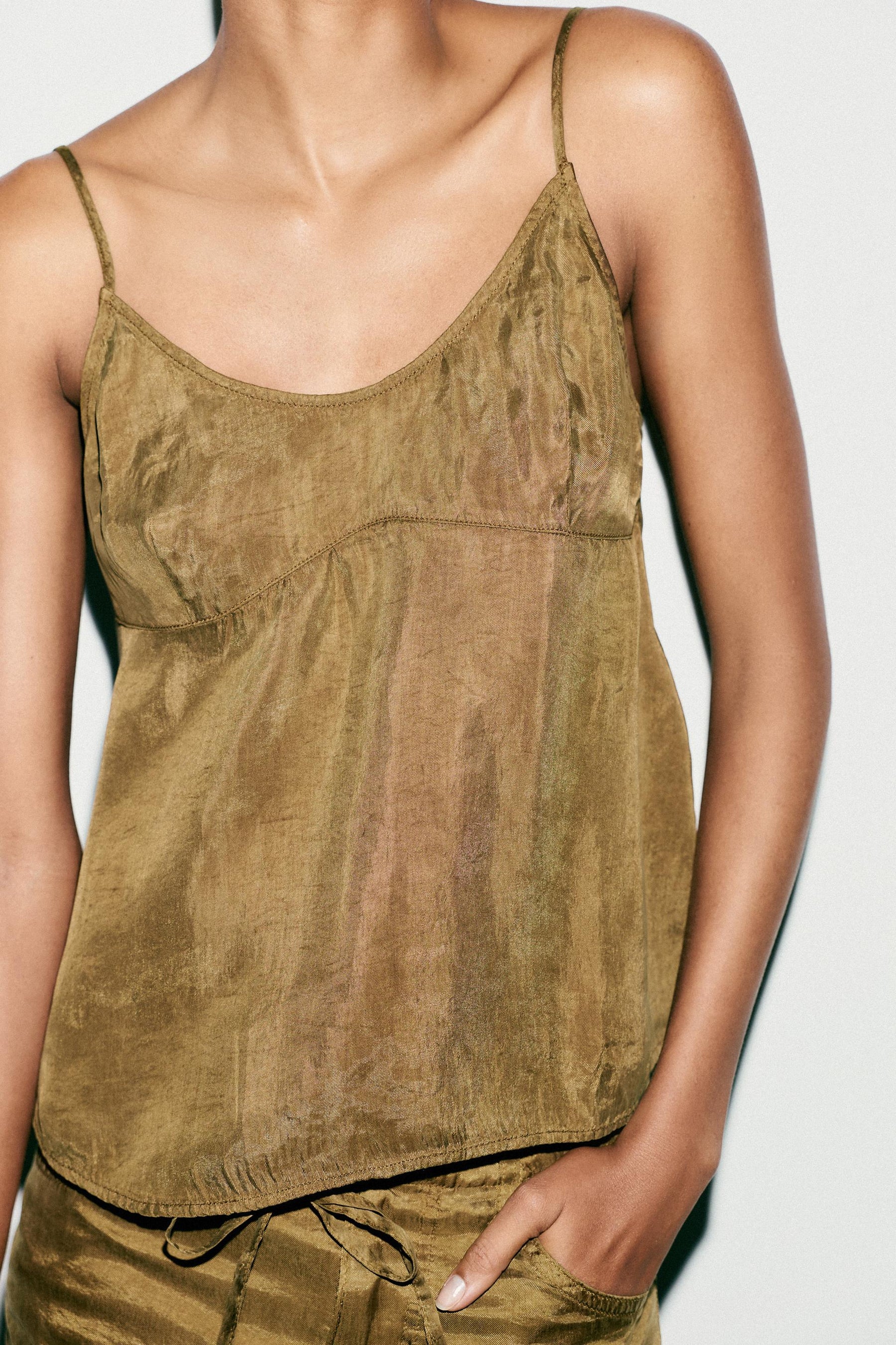 Fließendes Lyocell-Oberteil