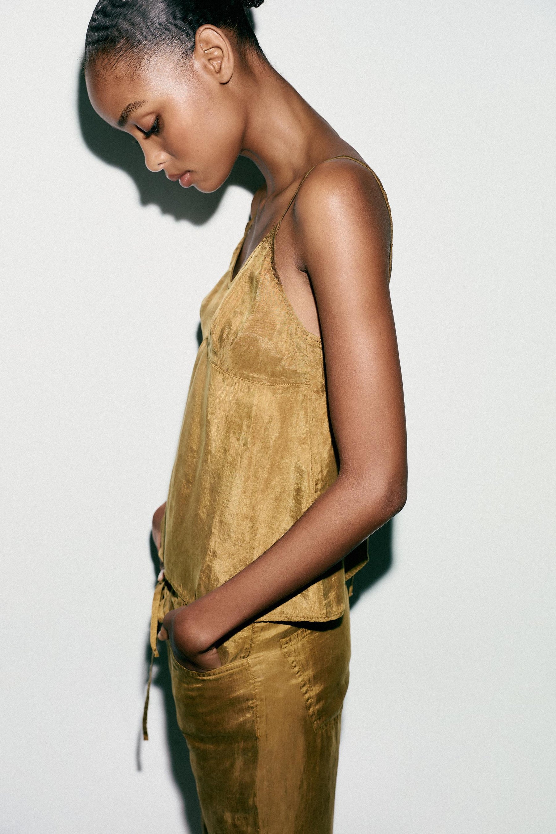 Fließendes Lyocell-Oberteil