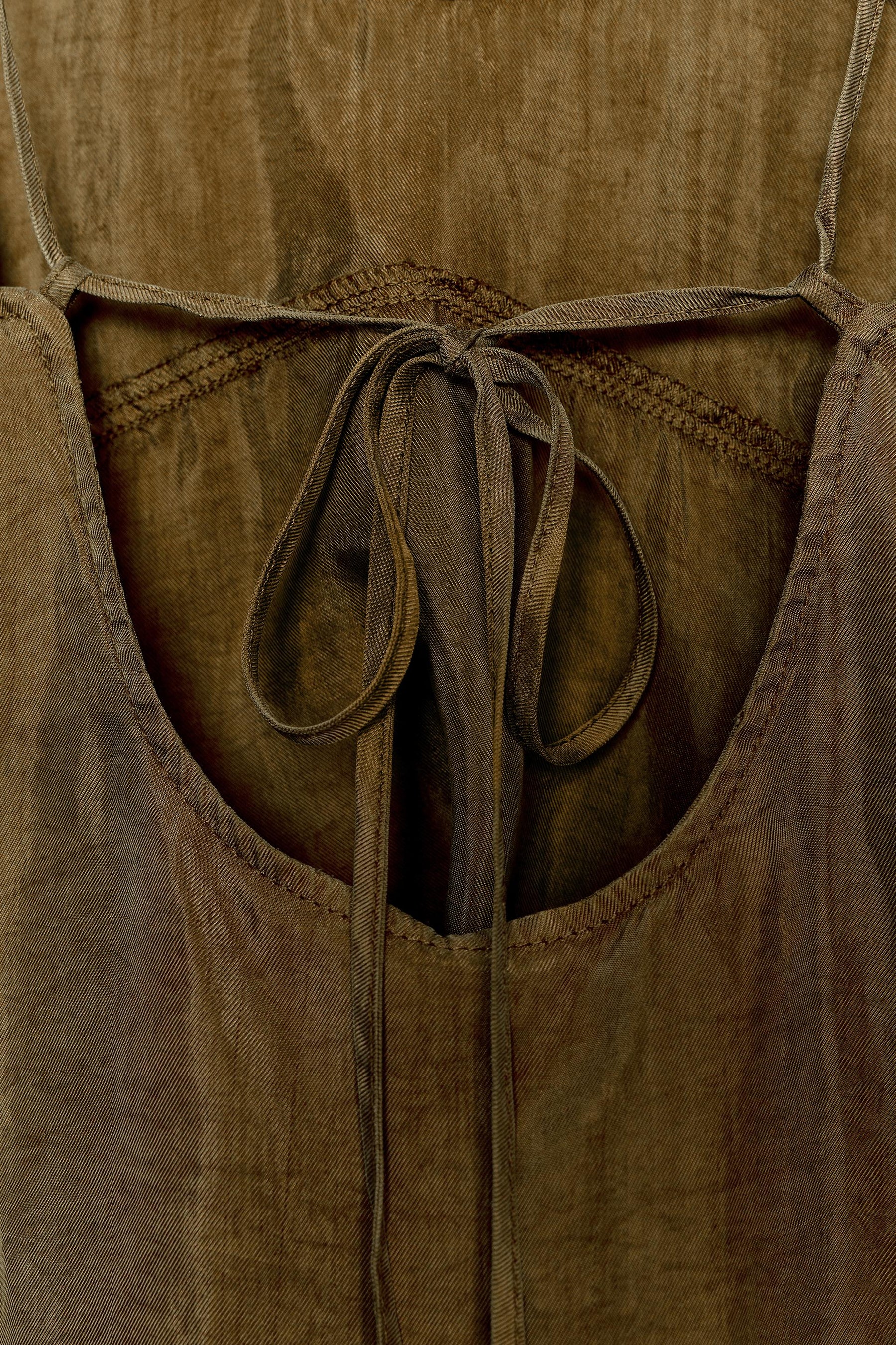 Fließendes Lyocell-Oberteil