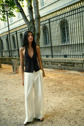 Plissierte Hose mit Klappen