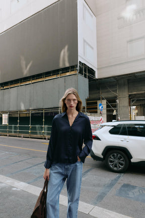 Satin-Hemd mit Belüftungsschlitzen