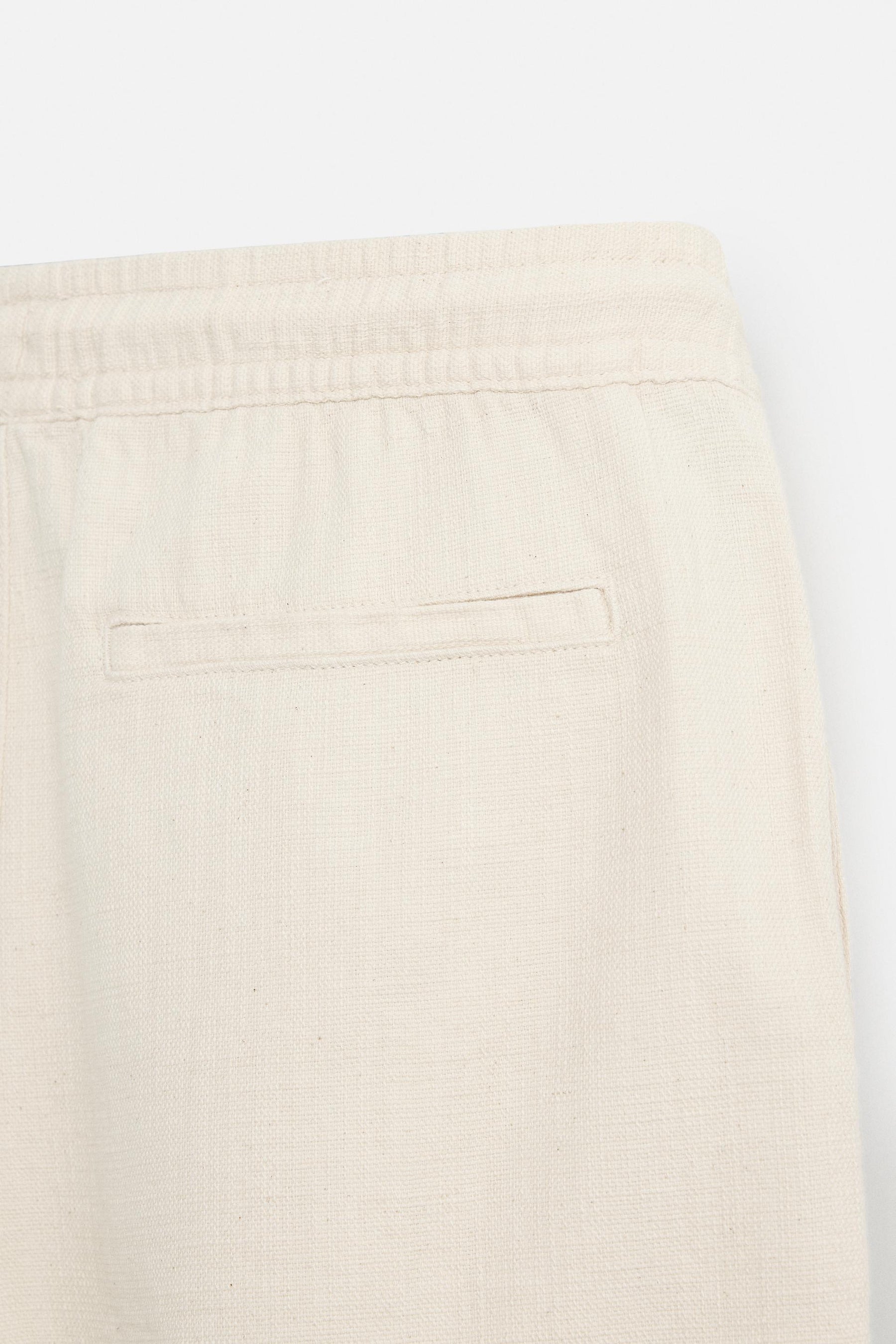 TEXTURED REGULAR FIT BERMUDA SHORTS - Image 9