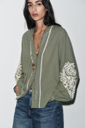 BEGESTICKTE BAUMWOLLBLUSE