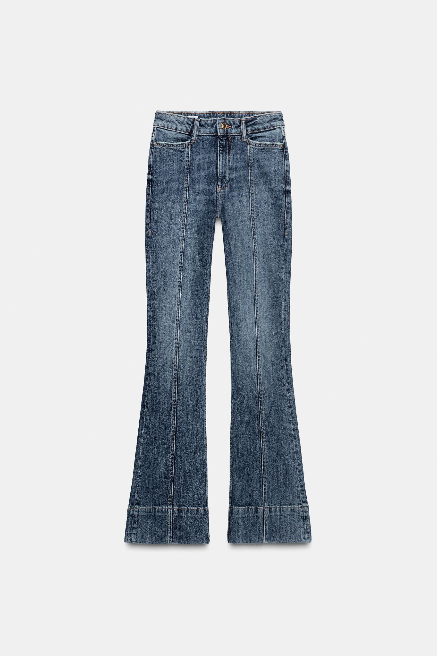 Jeans mit ausgestellter Naht und mittelhohem Bund