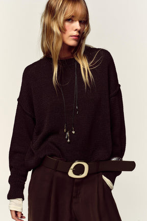 Weite Hose mit Gürtel