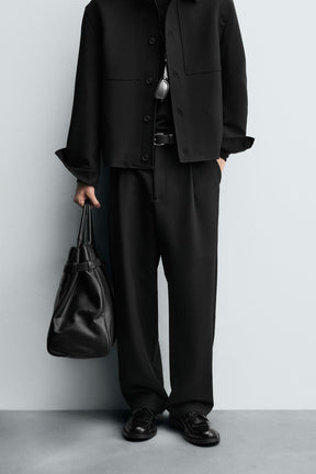 Plissierte Hose mit lockerer Passform