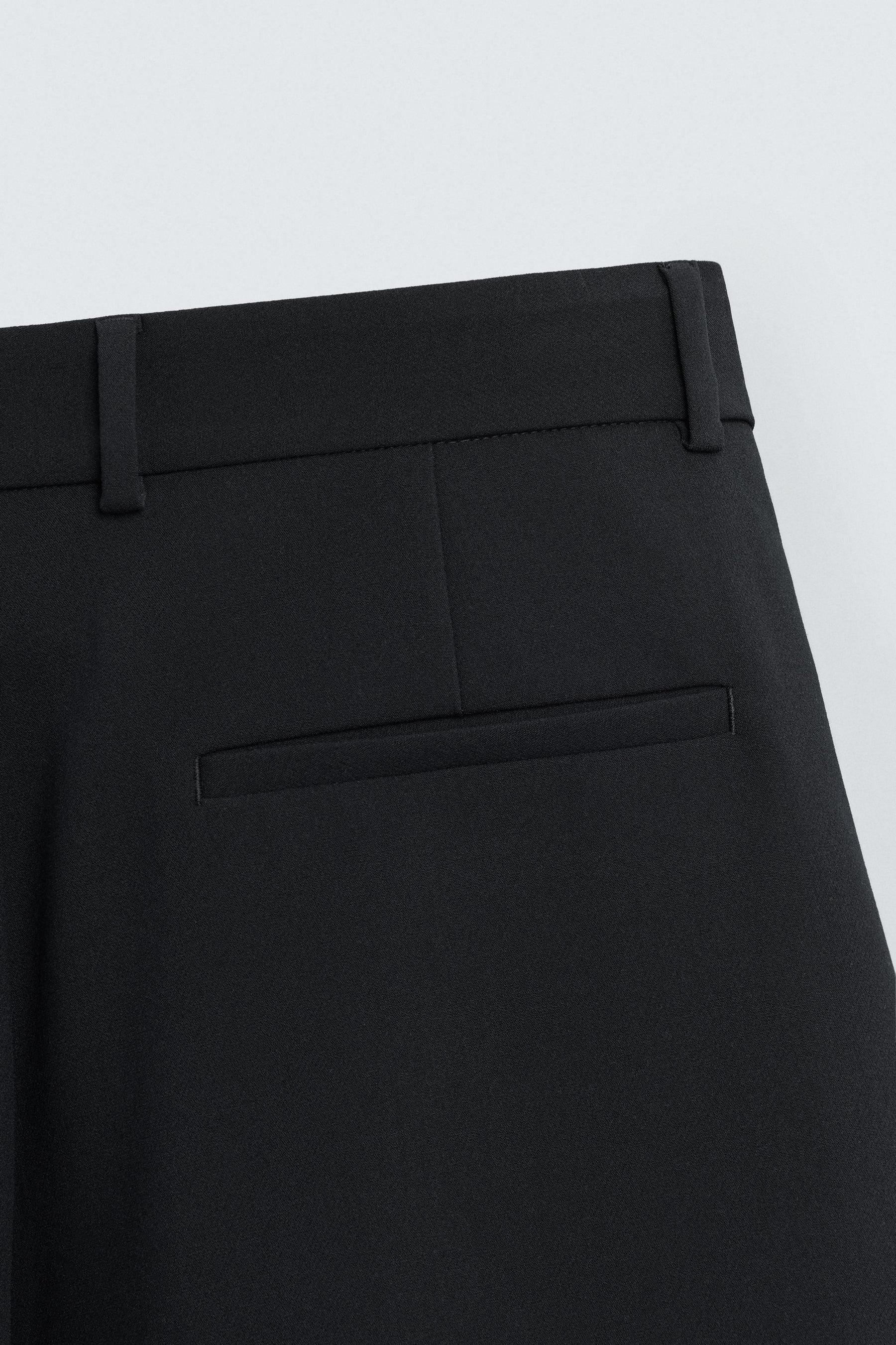 Plissierte Hose mit lockerer Passform