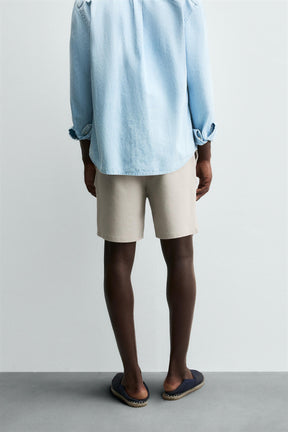 TEXTURED COMFORT BERMUDA SHORTS - Image 3