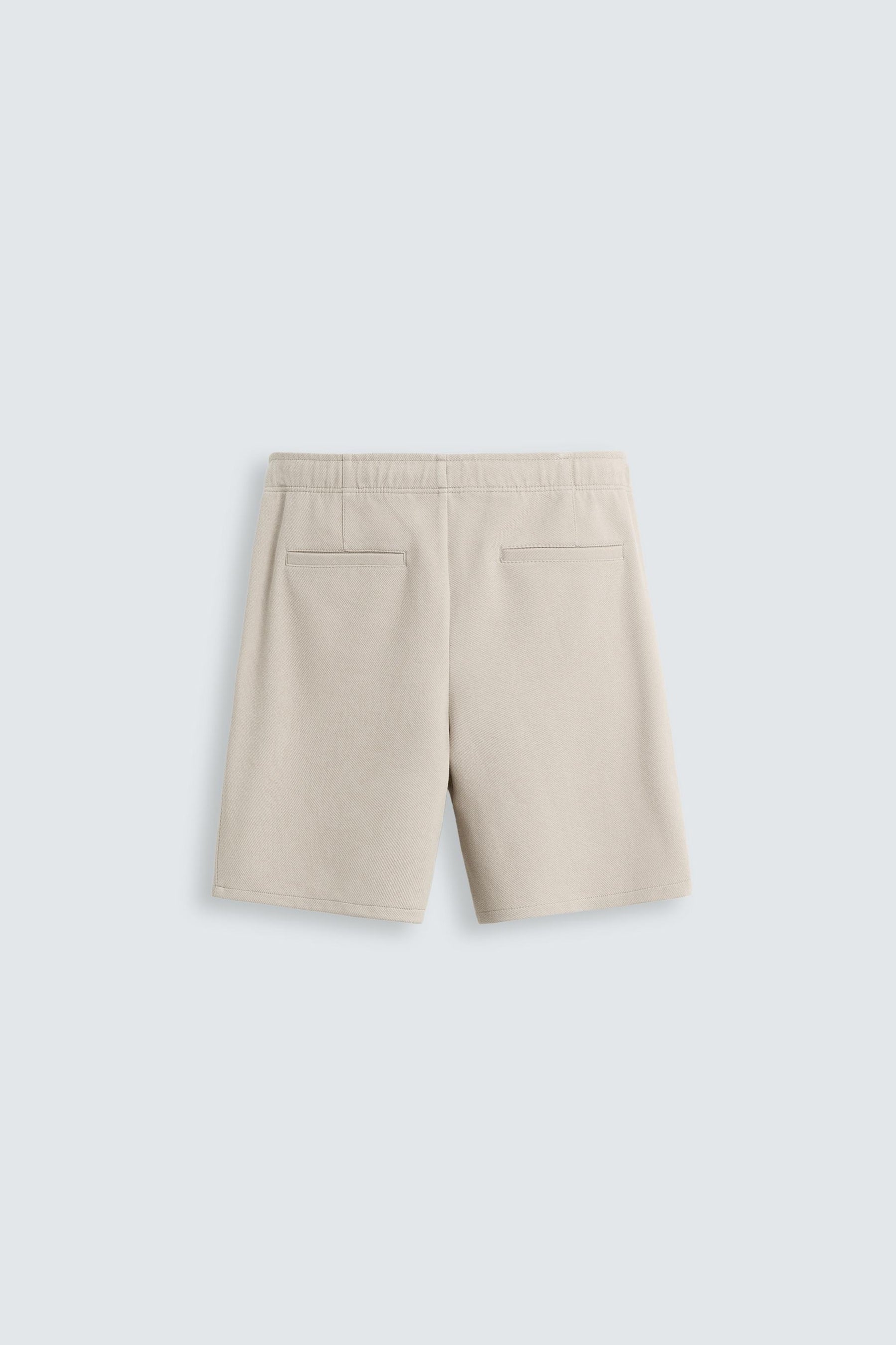TEXTURED COMFORT BERMUDA SHORTS - Image 7