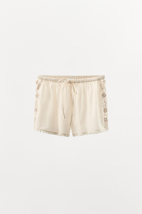 Bestickte Perlenshorts