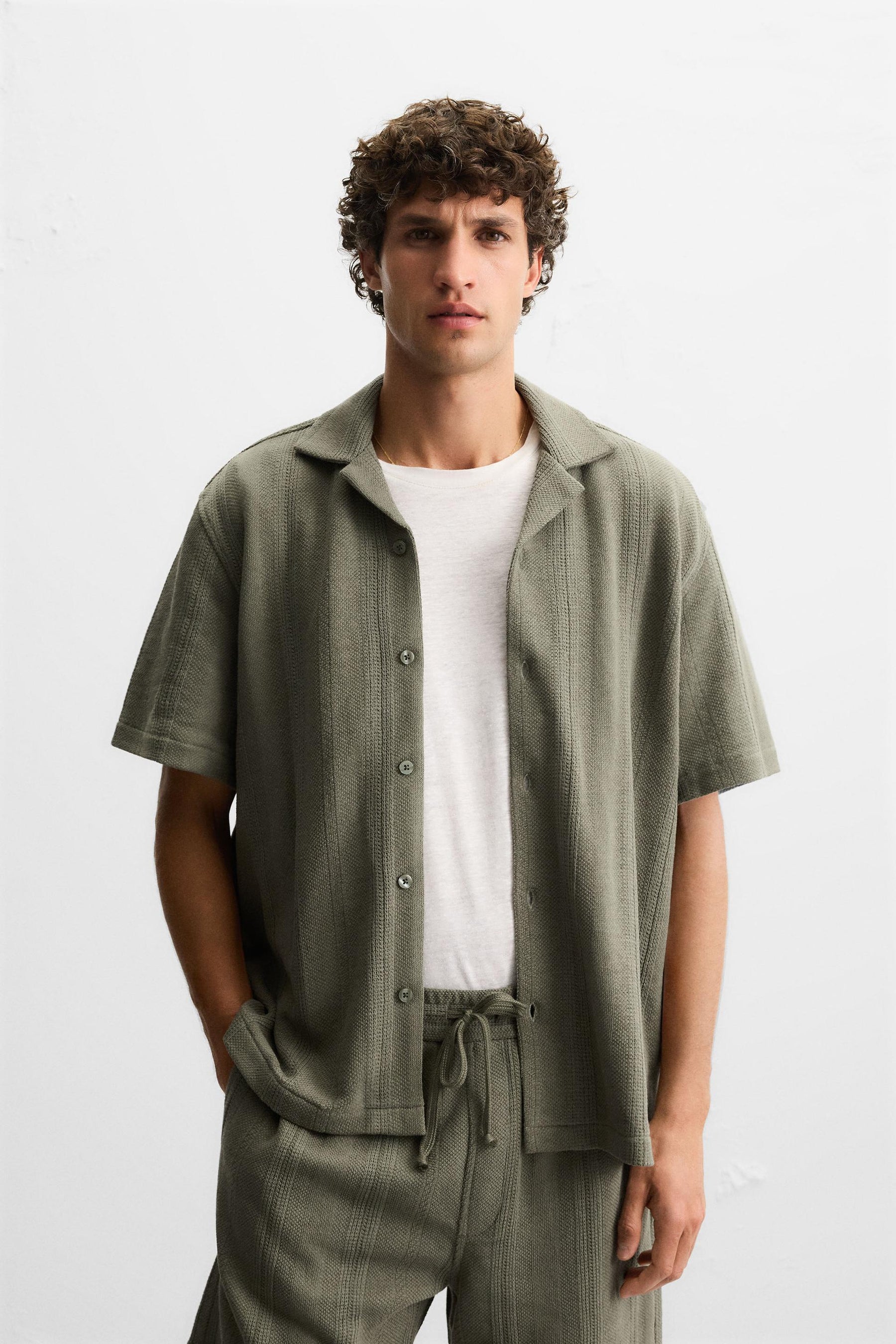 TEXTURED JACQUARD SHIRT - Image 2