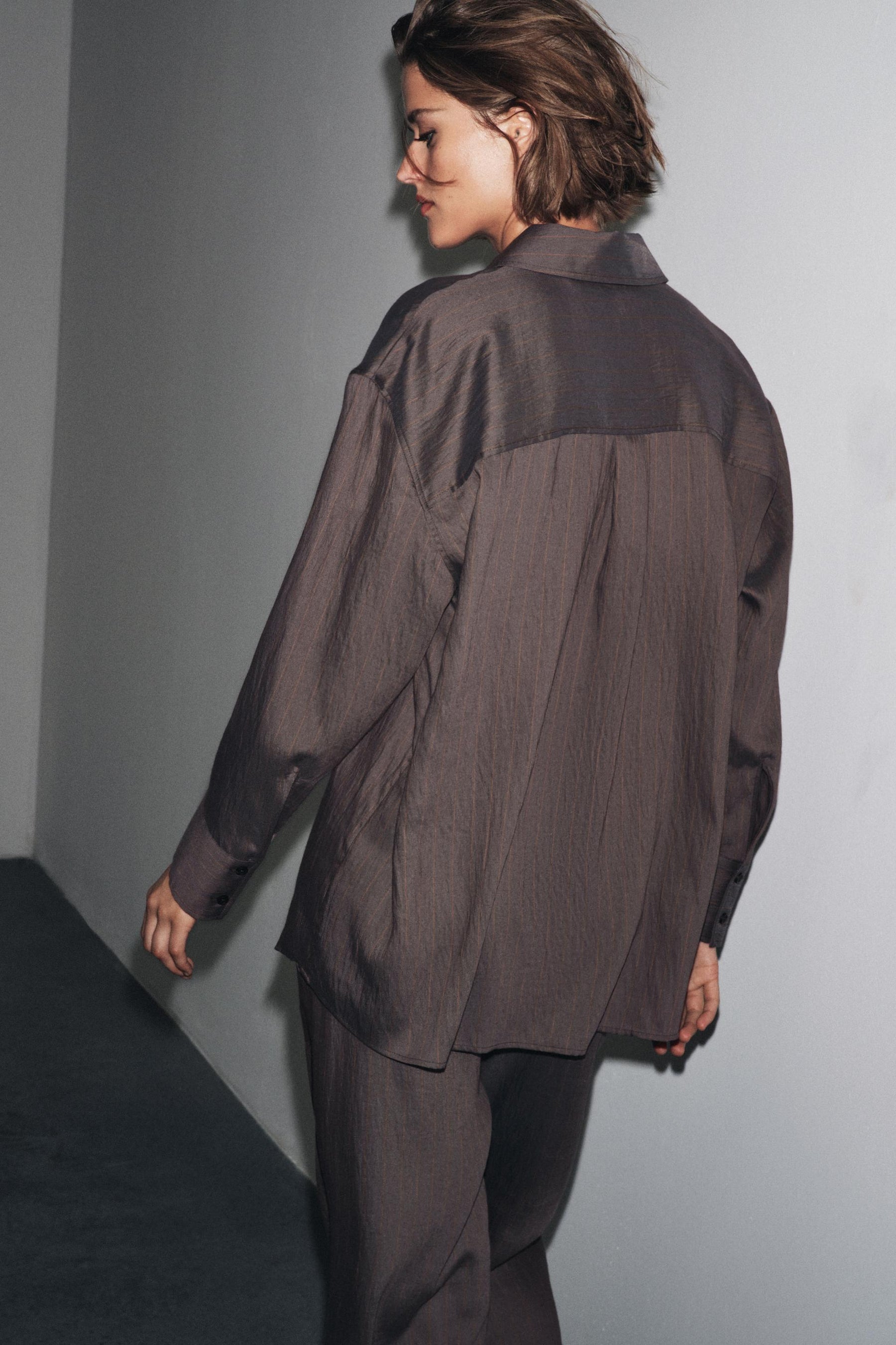 Übergroßes gestreiftes Hemd